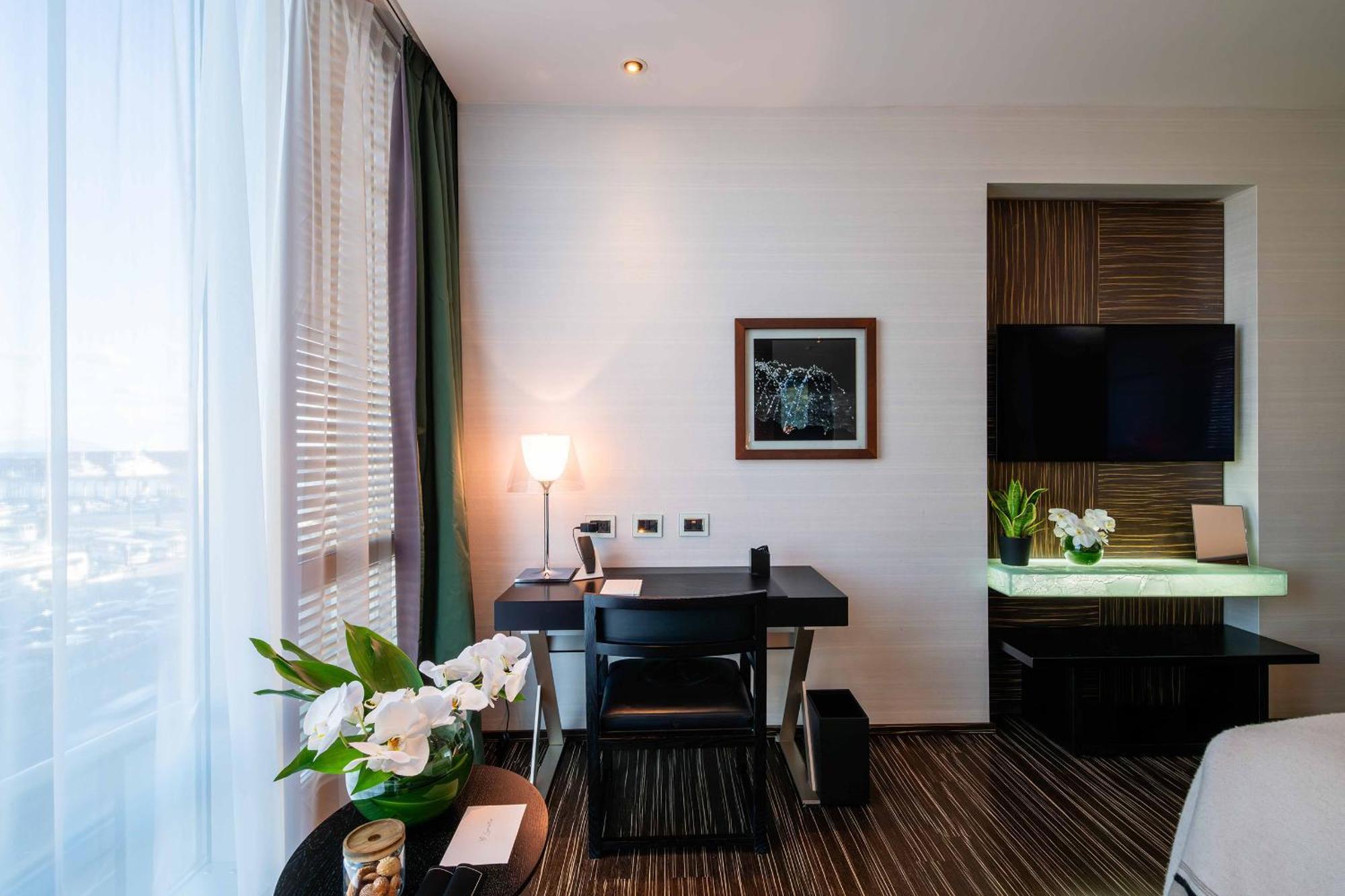 Romeo Napoli Hotel Kültér fotó